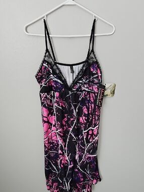 Pink & Black Lace-Trim Camisole Chemise